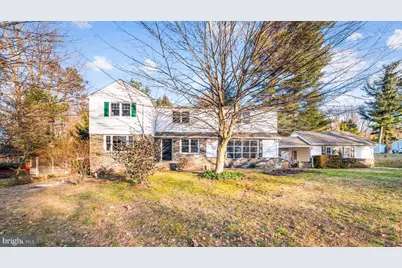 901 Academy Lane, Bryn Mawr, PA 19010 - Photo 1