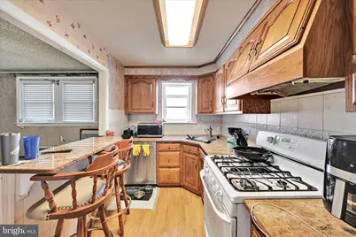 217 E Greenwood Avenue, Lansdowne, PA 19050 - Photo 8