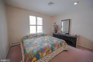 501 Flora Cir, Springfield, PA 19064 - Photo 18