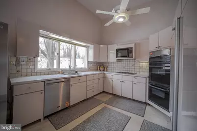 501 Flora Circle, Springfield, PA 19064 - Photo 10