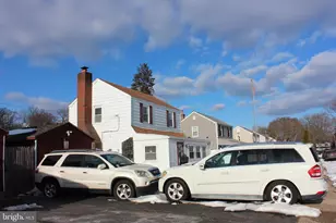 739 Westwood Ln, Aldan, PA 19018 - Photo 2