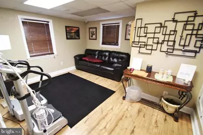 3215 Edgmont Avenue, Brookhaven, PA 19015 - Photo 2