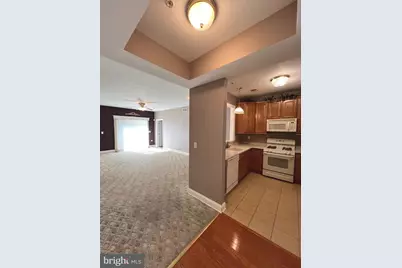 6000 Village Way #6205, Marcus Hook, PA 19061 - Photo 4