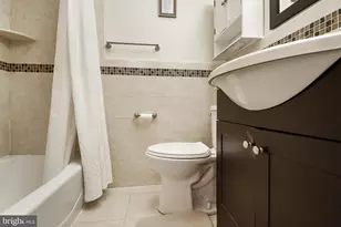 807 Surrey Ln, Glenolden, PA 19036 - Photo 10