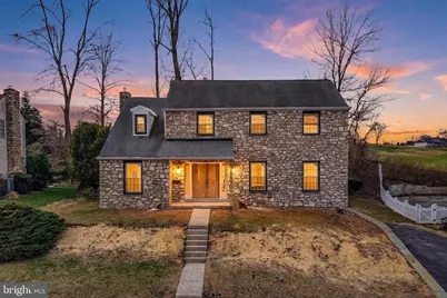 658 W Rolling Road, Springfield, PA 19064 - Photo 1