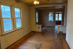 1015 Galbraith Ave, Upper Chichester, PA 19061 - Photo 10