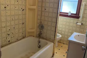 1015 Galbraith Ave, Upper Chichester, PA 19061 - Photo 18