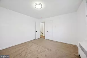 206 W Parkway Ave, Chester, PA 19013 - Photo 14