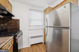 206 W Parkway Ave, Chester, PA 19013 - Photo 4