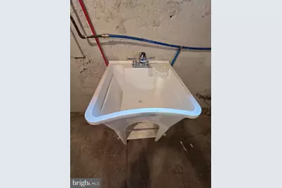 203 Spring Valley Road, Darby, PA 19023 - Photo 16