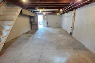 203 Spring Valley Rd, Darby, PA 19023 - Photo 14