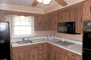 1226 Redwood Ave, Folsom, PA 19033 - Photo 10