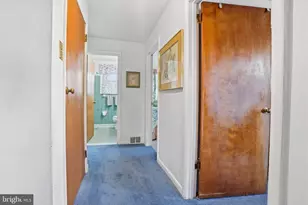 327 Netherington Dr, Broomall, PA 19008 - Photo 18