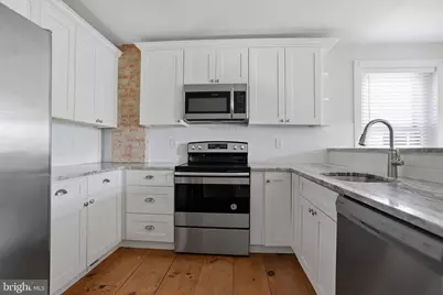 33 E Front Street #2ND FL, Media, PA 19063 - Photo 6