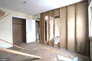 1109 Brown St, Chester, PA 19013 - Photo 10