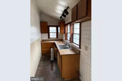 215 Chippewa Street, Essington, PA 19029 - Photo 8