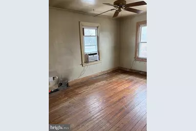 215 Chippewa Street, Essington, PA 19029 - Photo 12