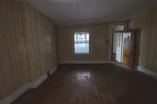 106 N 2nd St, Darby, PA 19023 - Photo 6