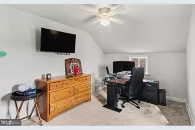 124 Belmont Avenue, Folsom, PA 19033 - Photo 18