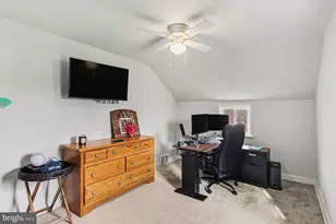 124 Belmont Ave, Folsom, PA 19033 - Photo 18