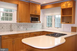 534 Kenwood Rd, Drexel Hill, PA 19026 - Photo 8