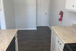 304 High St, Sharon Hill, PA 19079 - Photo 6