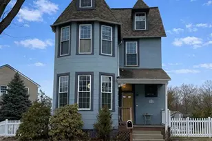 204 Rutledge Ave, Folsom, PA 19033 - Photo 1