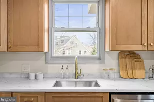 633 Georges Ln, Ardmore, PA 19003 - Photo 10