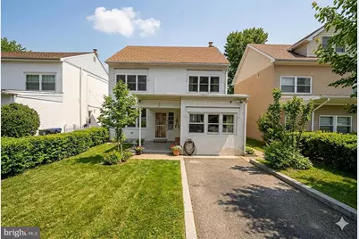 52 Wentworth Lane, Bryn Mawr, PA 19010 - Photo 1