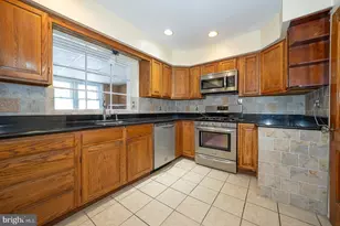 52 Wentworth Ln, Bryn Mawr, PA 19010 - Photo 8