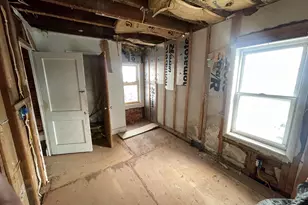 409 Flower St, Chester, PA 19013 - Photo 8