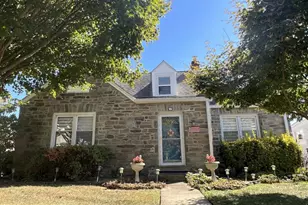 17 Davis Ave, Broomall, PA 19008 - Photo 2