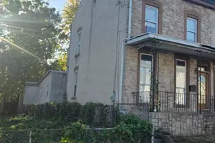 350 Parker St, Chester, PA 19013 - Photo 2