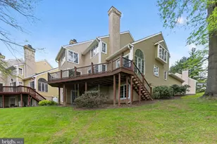 8 Village Cir, Newtown Square, PA 19073 - Photo 2
