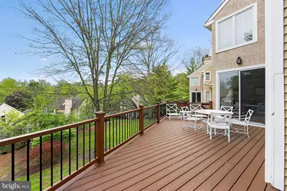 8 Village Circle, Newtown Square, PA 19073 - Photo 4
