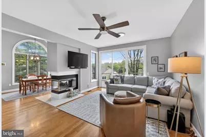 8 Village Circle, Newtown Square, PA 19073 - Photo 6