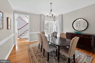 8 Village Cir, Newtown Square, PA 19073 - Photo 14