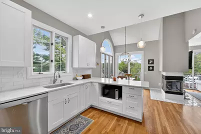 8 Village Circle, Newtown Square, PA 19073 - Photo 10