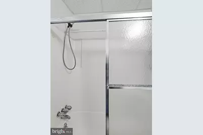 100 E Glenolden Avenue #T-13, Glenolden, PA 19036 - Photo 20