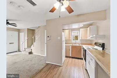 100 E Glenolden Avenue #T-13, Glenolden, PA 19036 - Photo 10