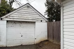 92 Florence Ave, Aston, PA 19014 - Photo 14