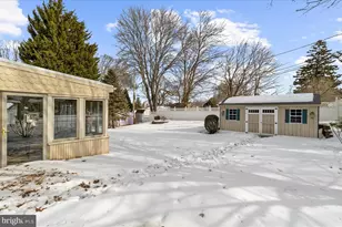 2037 Woodside Ln, Broomall, PA 19008 - Photo 36