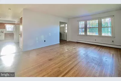 113 W Knowlton Road, Media, PA 19063 - Photo 2