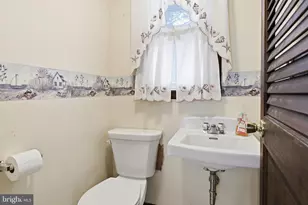 16 Seneca St, Essington, PA 19029 - Photo 16