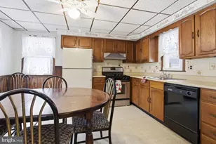 16 Seneca St, Essington, PA 19029 - Photo 12