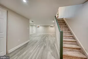 239 Bishop Dr, Aston, PA 19014 - Photo 18