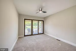 239 Bishop Dr, Aston, PA 19014 - Photo 14