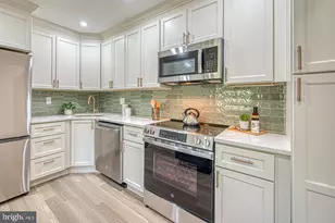 239 Bishop Dr, Aston, PA 19014 - Photo 4