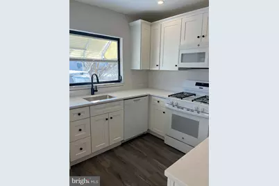 151 N Carol Boulevard, Upper Darby, PA 19082 - Photo 6