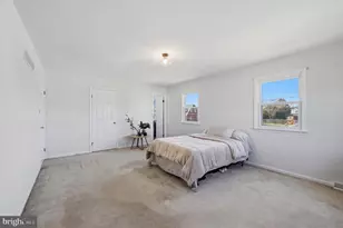 234 Broomall St, Folsom, PA 19033 - Photo 10